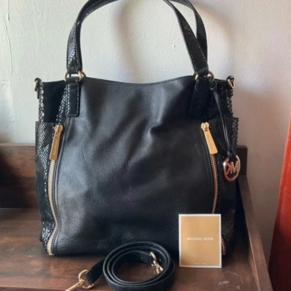 New Michael Kors Crosby 38T2YCBT3G large leather shoulder tote handbag in black.